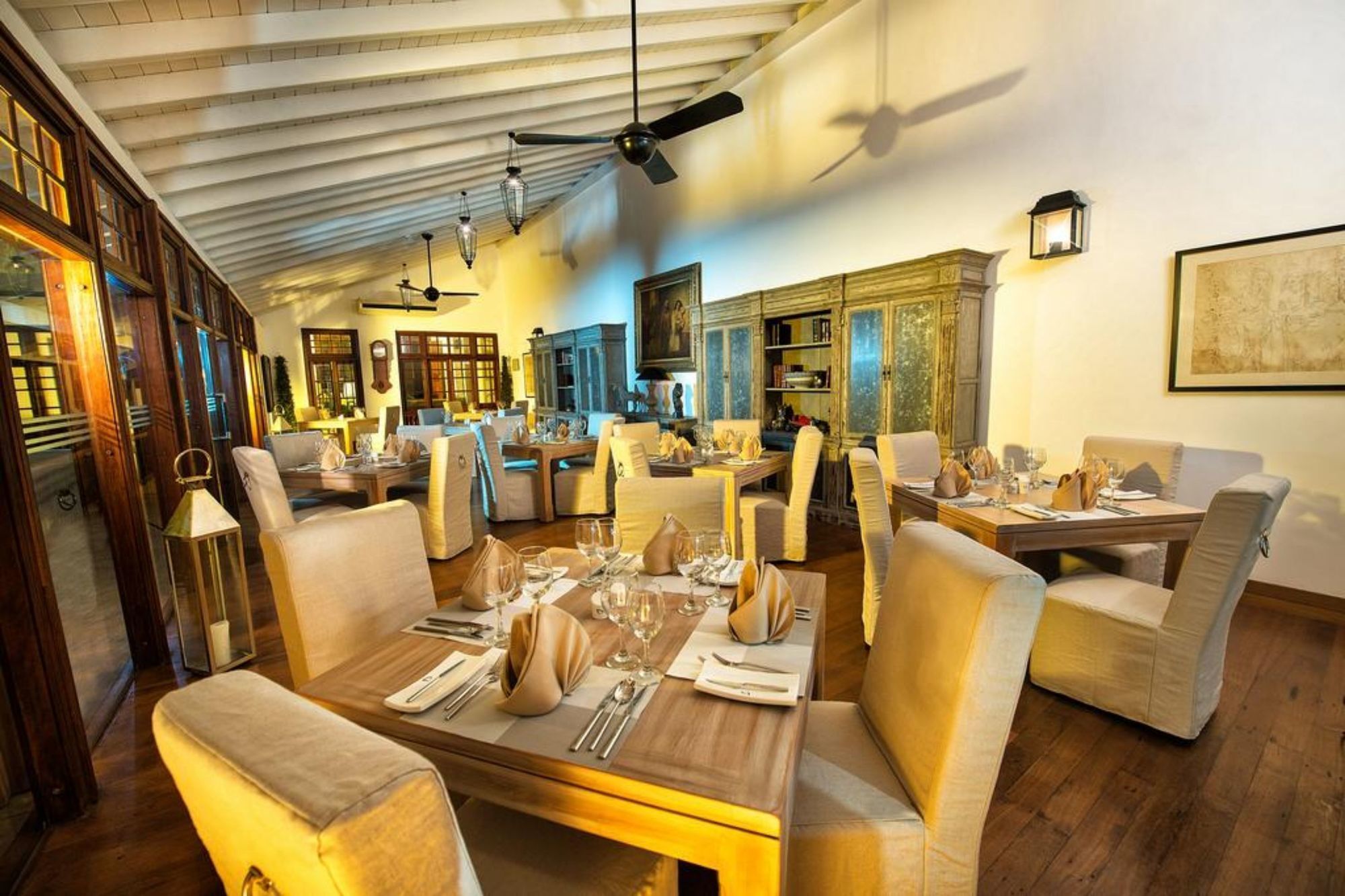 קולומבו D Pavilion Boutique Hotel מראה חיצוני תמונה